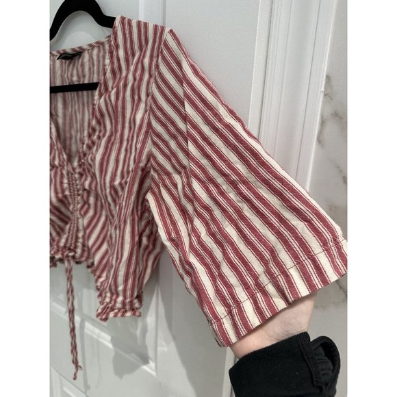 Volcom Top White/Red Blouse 100% Cotton Short Sleeve V-Neck Women's Size XL (12) - Picture 4 of 15